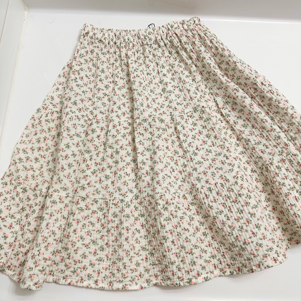 Tocoto Vintage floral skirt girls size 14